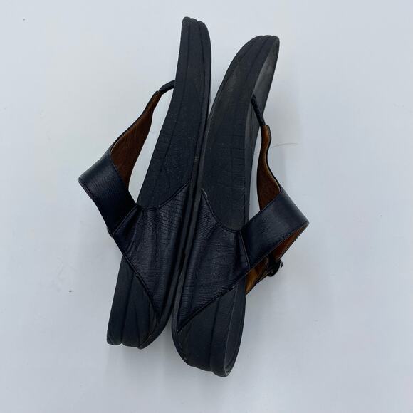 FitFlop Women's Black Leather Slip-On Flip-Flop Sandals Size 8 #350-001 - Picture 9 of 10